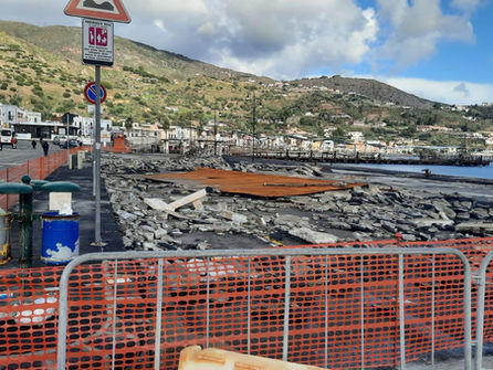 [Per una verifica dei danni il sindaco Metropolitano Basile oggi visita a Lipari]