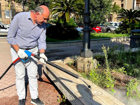 ]Il Comune di Milazzo ha trovato la soluzione per eliminare le erbe infestanti, primo in Sicilia]