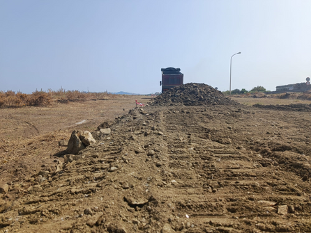 Vanno avanti i lavori per la bretella, la mono corsia con semafori per attraversare il torrente Mela
