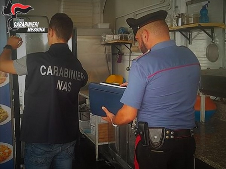 Somministrazione alimenti e bevande. Chiuso un Lido a Roccalumera per carenze igienico sanitarie