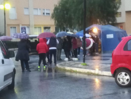 Impresa titanica per i tamponi al Cutron Zodda di Barcellona, sotto la pioggia troppa confusione