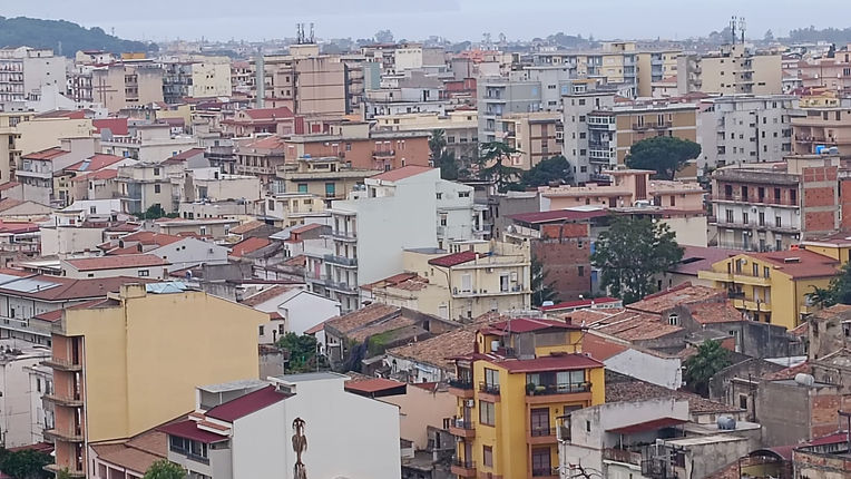 [L'Ass. Coppolino, stuzzicato da (FI) risponde così: "abbiamo trovato una situazione disastrosa"]