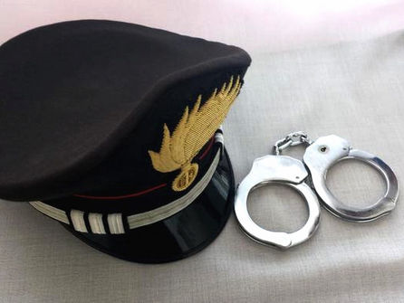 [Colpi d’arma da fuoco di due abitazioni, 33enne arrestato dai Carabinieri]