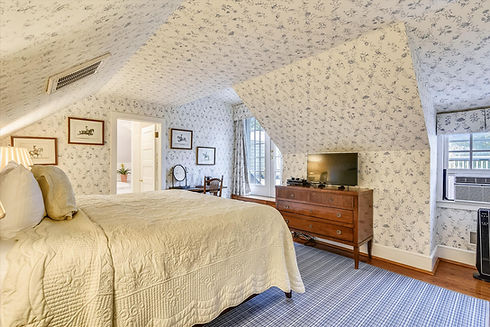 hayloft bedroom