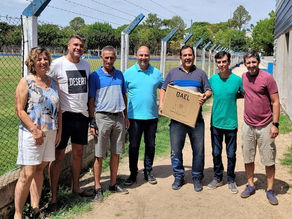 El Municipio colabora con la mejora de luminarias en el Club Campito