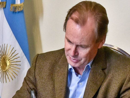 Bordet promulgó la Ley de presupuesto para 2023