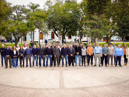 Vales dio el presente en la foto oficial de Frigerio con los espacios que lo acompañarán en el 2023