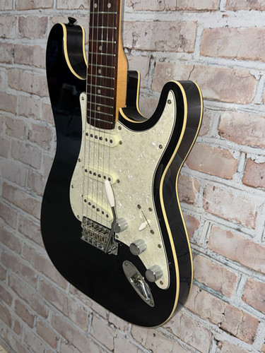 Custom Stratocaster with Fender Texas Special Pickups | The Guitar