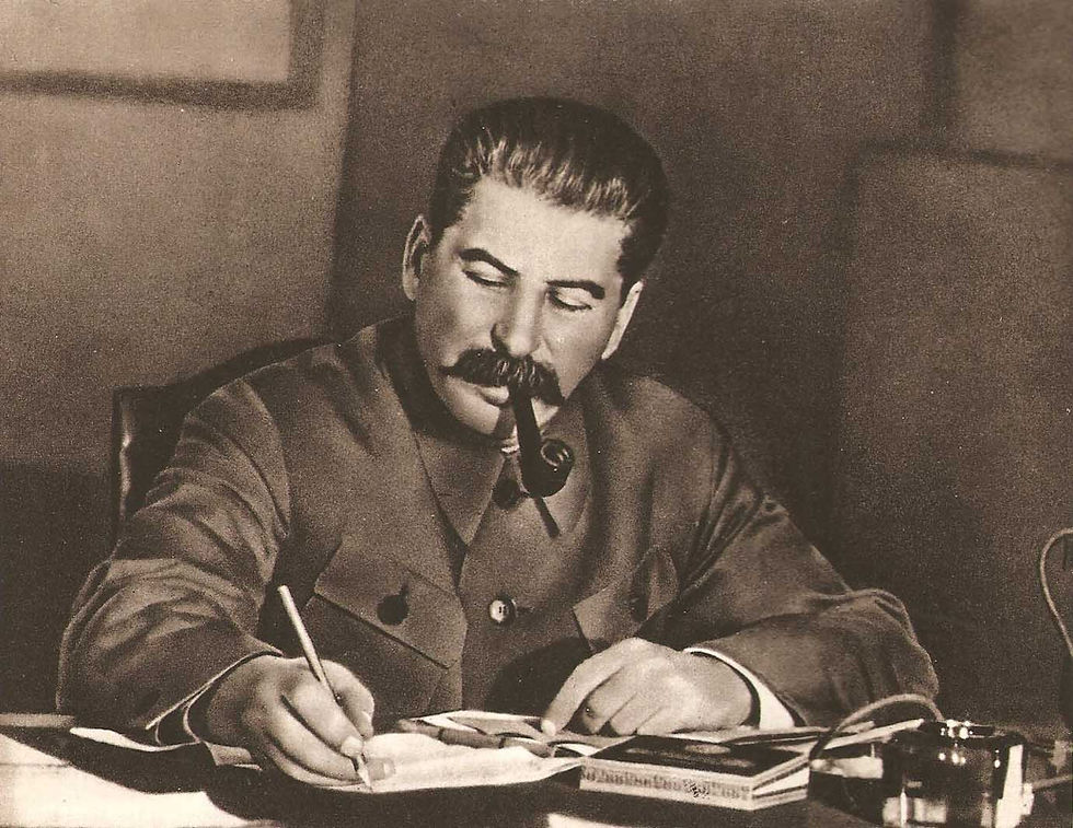 Josef Stálin, ditador de extrema-esquerda (URSS)