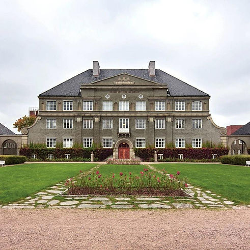 0-adamstuen.jpg
