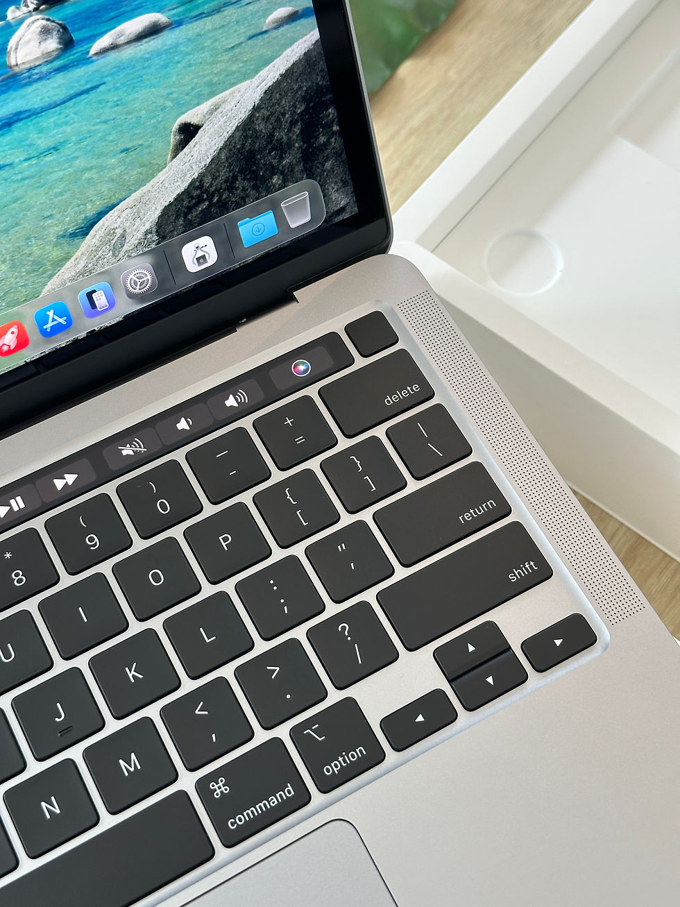 Miniatura: MacBook Pro M2 13.3" 512GB SSD 8GB Space Gray (Seminovo)