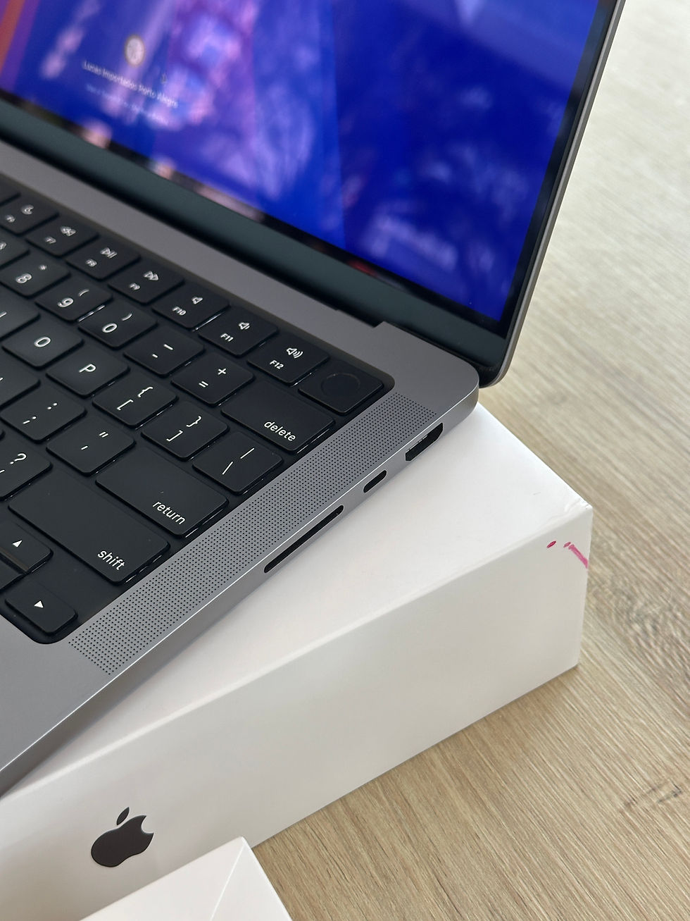 Miniatura: MacBook Pro M1 Pro 14.2" Touch ID 512GB SSD 16GB RAM Space Gray (Seminovo)