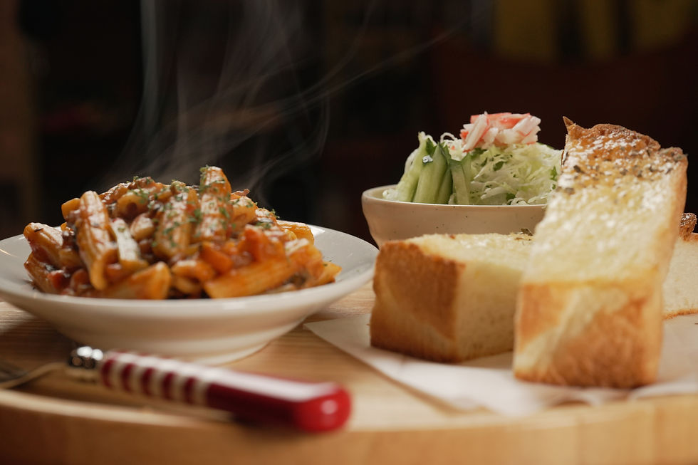 自家製パンとペンネのボロネーゼ（OLIVE COFFEEさん）