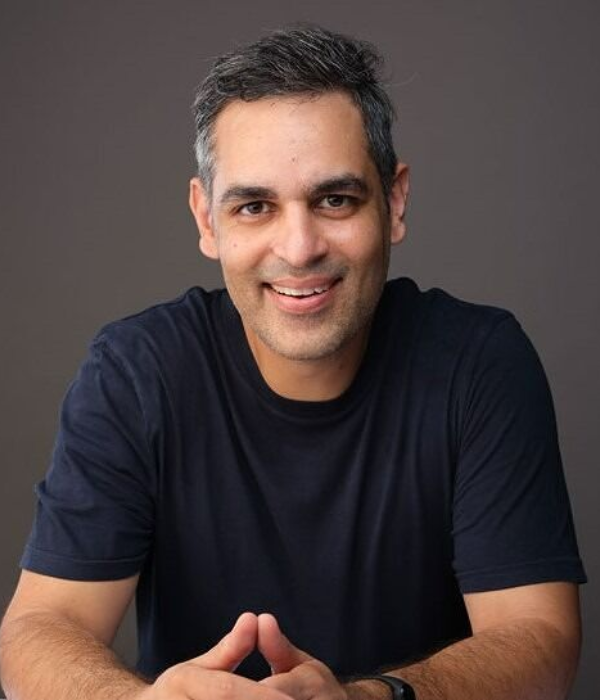 Why Booking Ankur Warikoo Is a Game-Changer for Corporate Events