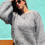 Thumbnail: Grijze trui met lange mouw