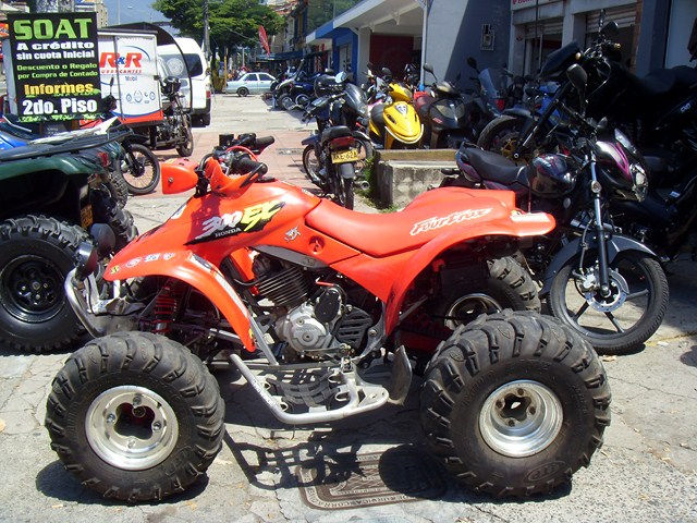 HONDA FOURTRACK ROJA 1993