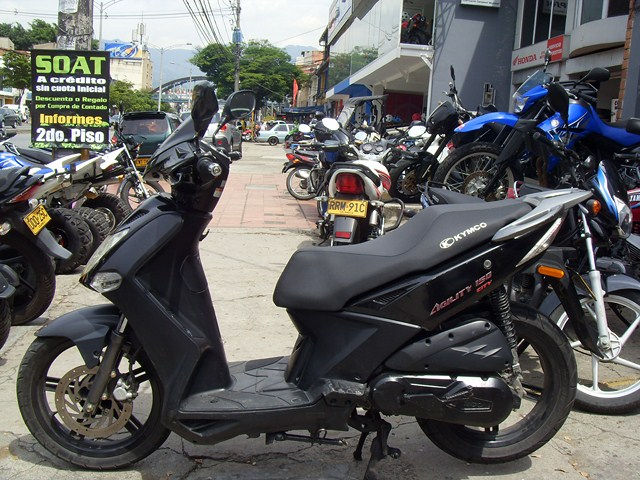 KYMCO AGILITY 150 CITY NEGRA 2011