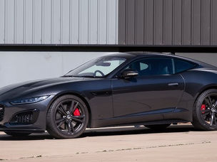 PPF para carros esportivos: proteção de alto desempenho