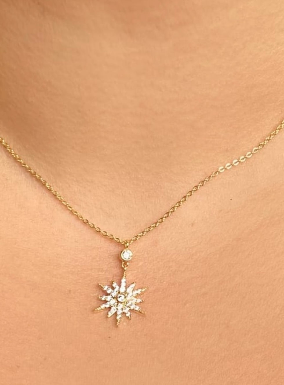 Miniatura: COLLAR ESTRELLA CON CHISPA
