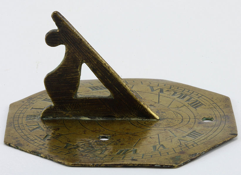 Crom Sundial c1650 b WIX LEFT.jpg