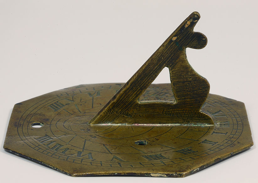 Clock Sun Side Right RIGHT.jpg