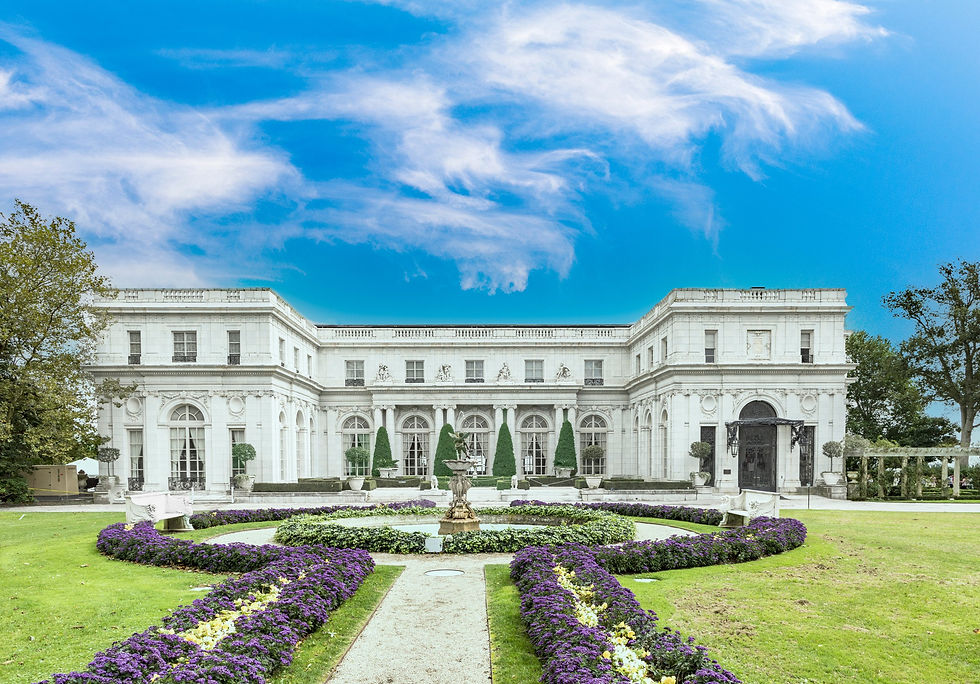 Rosecliff mansion and formal garden fountain in Newport, RI