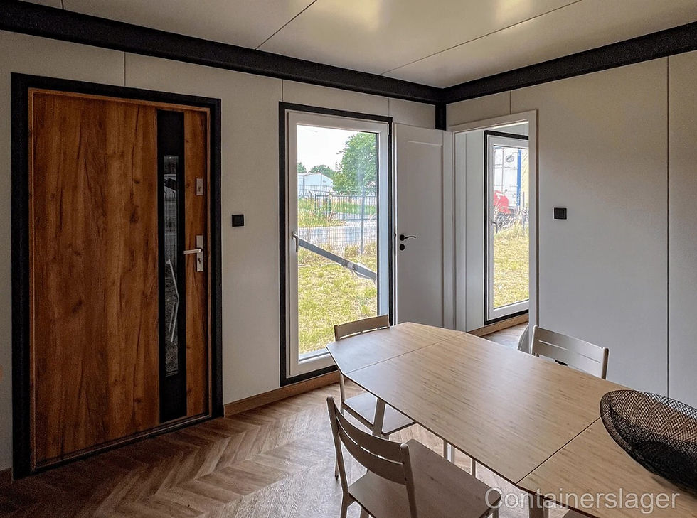 Miniaturebillede: Container-mobilhome, 18 m² boligareal, isoleret, med badeværelse og udstyret køkken