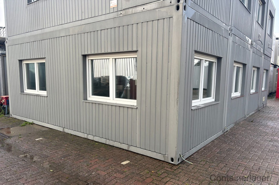 Miniaturbild: Gebrauchte 88 m² Containereinheit – 4 Räume – 12x7,35 m isoliertes und ausgestattetes Modul