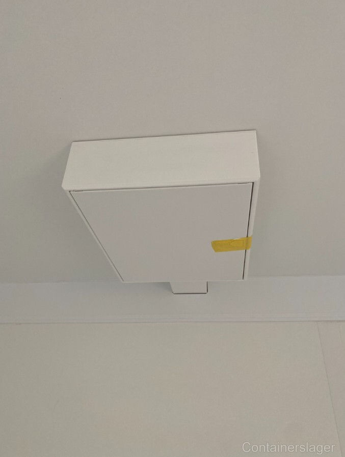 Thumbnail: Nieuwe modulaire container van 6x2,5 meter met kitchenette en toilet. Ingerichte woonmodule.