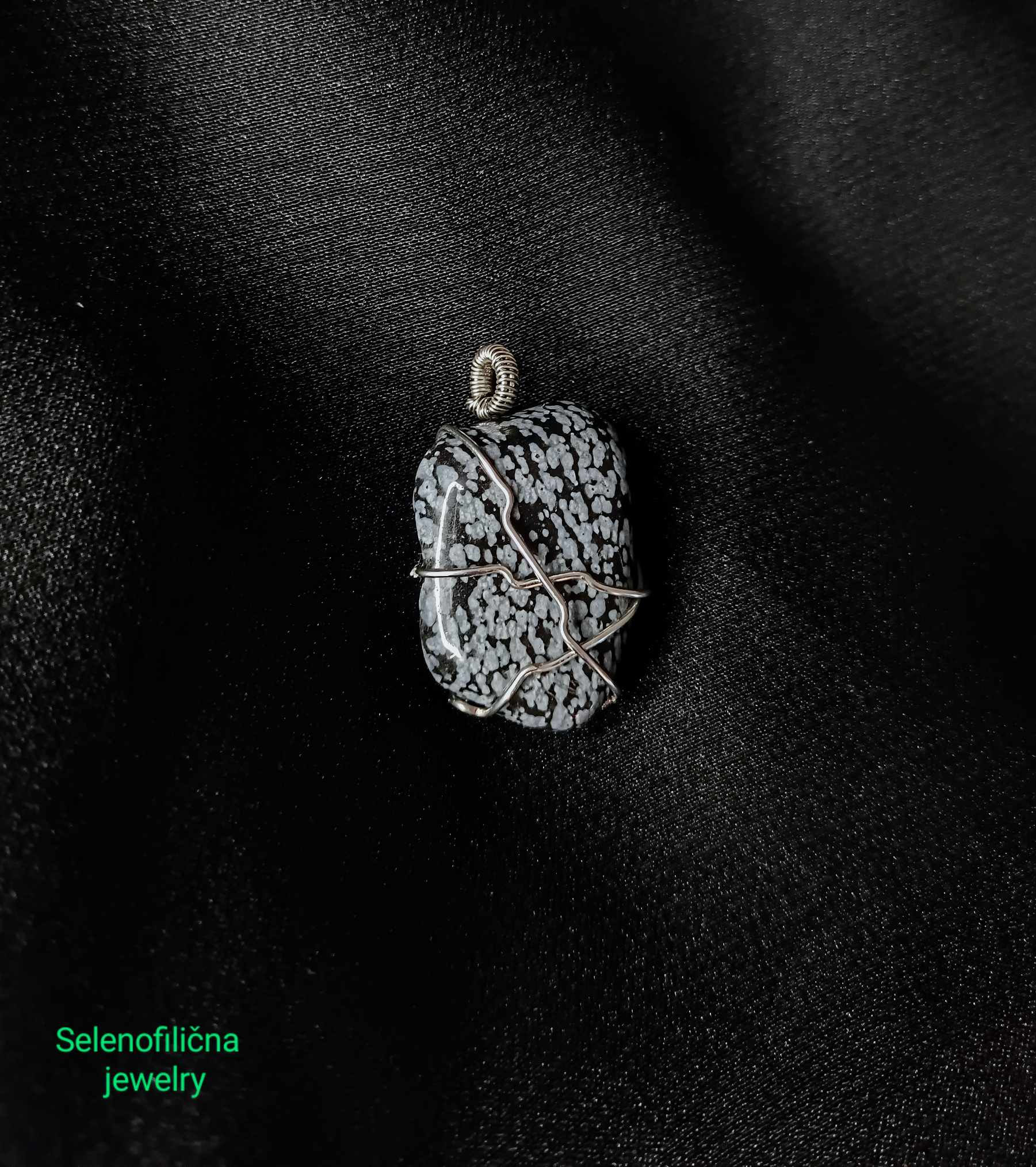 Privezak snowflake obsidijan