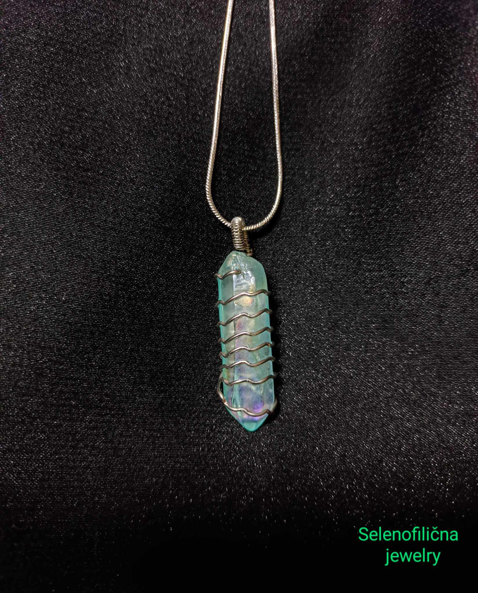 Ogrlica akva aura kvarc