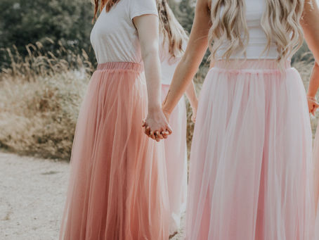 How to Be Your BFF (& Tell the Mean Girl that Lives in Your Head Goodbye)
