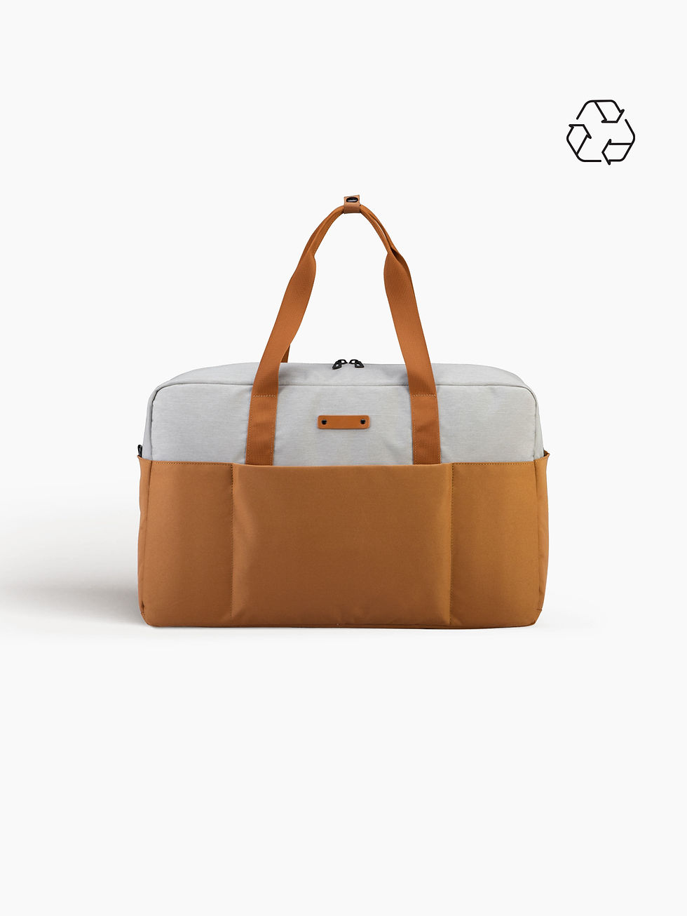 Custom RPET polyester travel bag, durable and spacious duffle for eco-conscious corporate branding (MOQ 500 pcs)