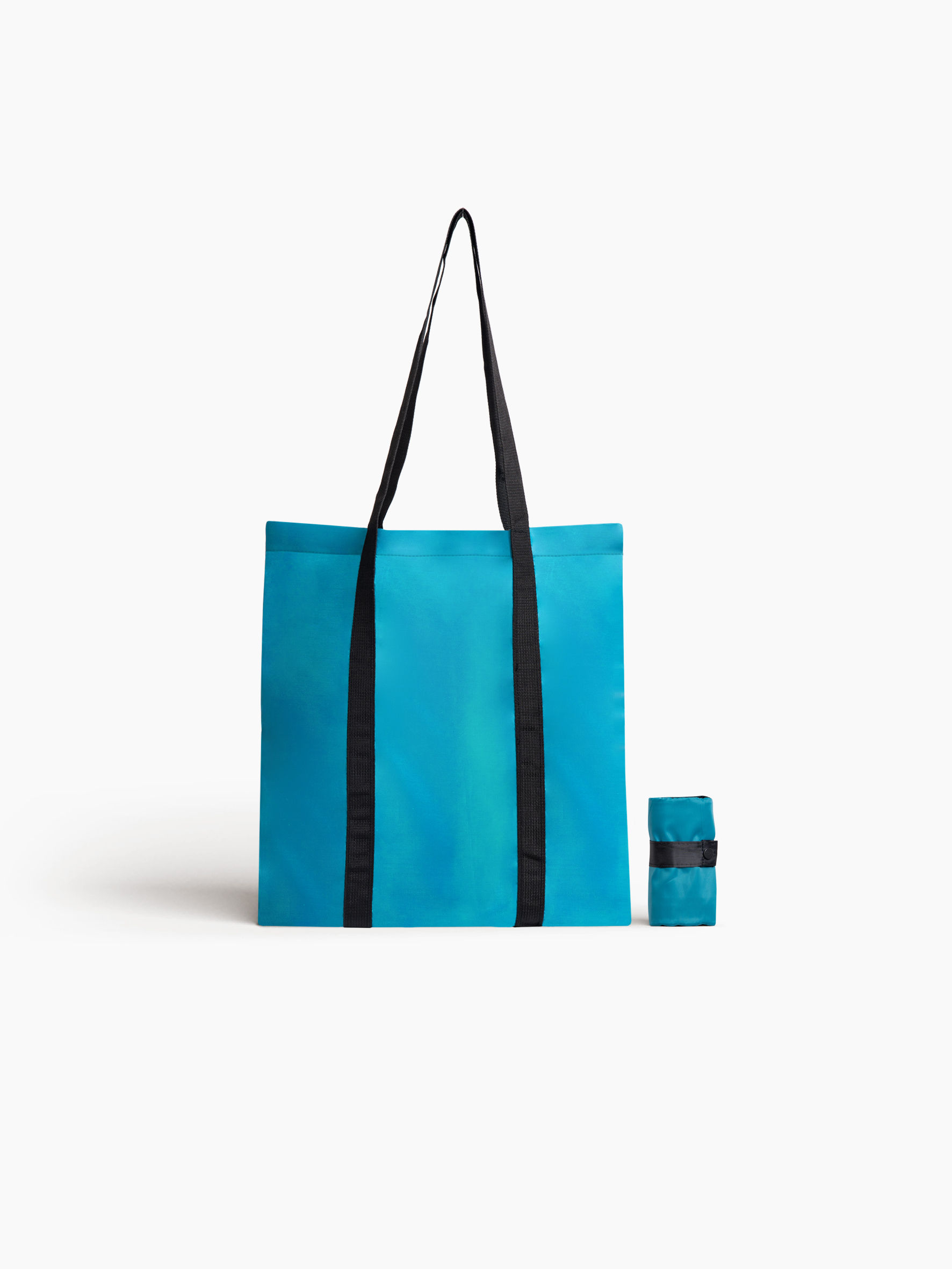 ถุงผ้าพับได้สกรีนโลโก้องค์กร ขนาดกะทัดรัด เหมาะแจกในงานสัมมนา หรือเป็นของพรีเมี่ยม