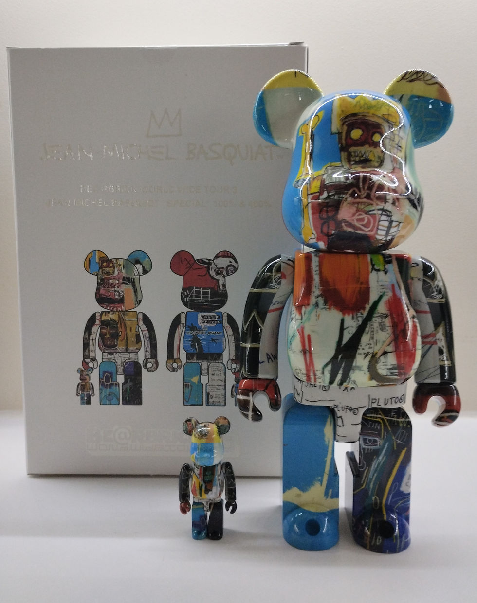 BE@RBRICK JEAN-MICHEL BASQUIAT "SPÉCIAL" 100% & 400% Medicom Toy