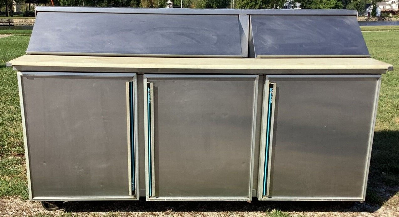 152-0416 Silver King SKP7218 Self Contained Sandwich Salad Prep Table Cooler