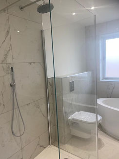 Principal bedroom ensuite.jpg