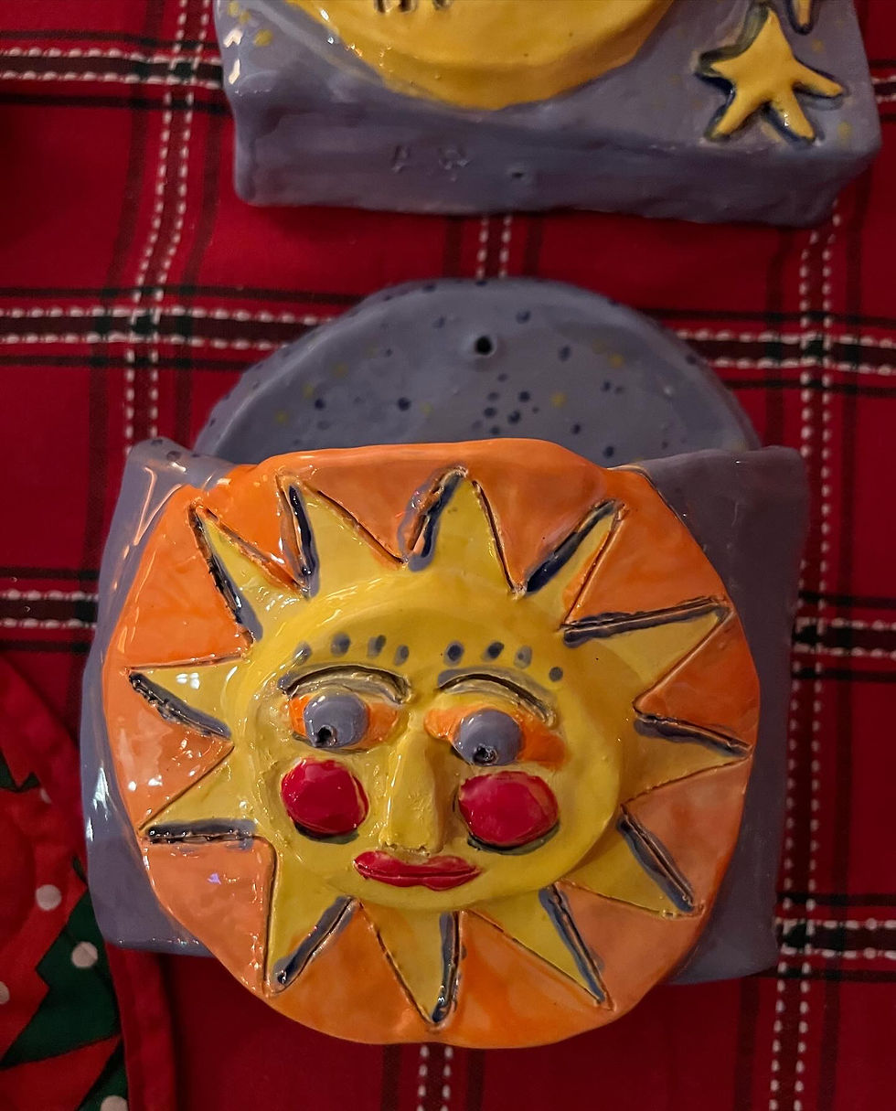 Ceramic Sunshine wall plant holder