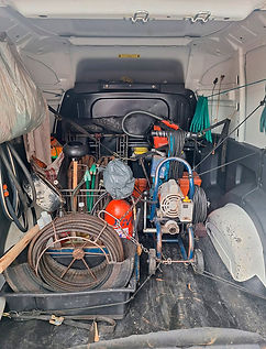 Equipamentos de trabalho da desentupidora Mangabeiras JF
