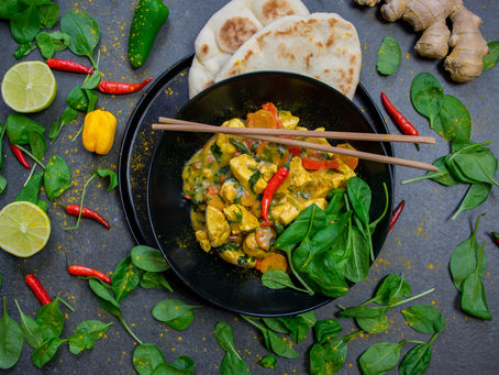 Fruchtiges Kokos Curry mit Huhn