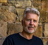 Mark Ward hypnotherapist who completed his hypnotherapy train-the-trainer course with Acad