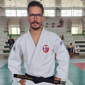 JIMMY HENRIQUES