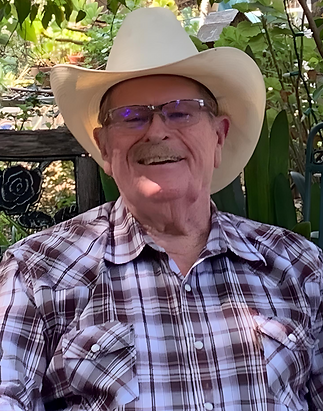 Rusty in the Garden-fotor-20231008114335 (1).png