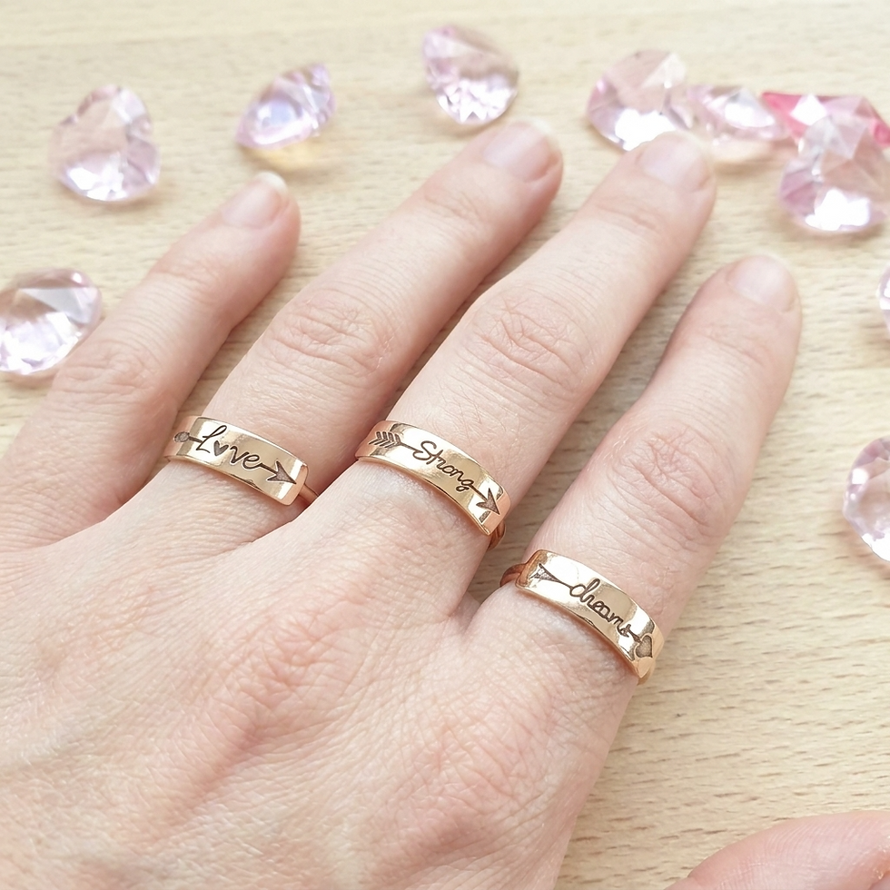 Miniatura: Anello Minimal Indi con Incisione in Argento 925