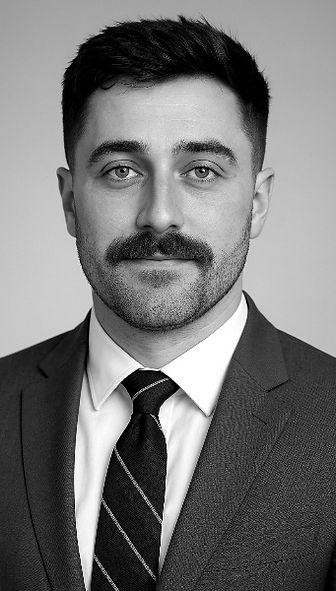 ChrisP Davies Headshot_edited_edited.jpg