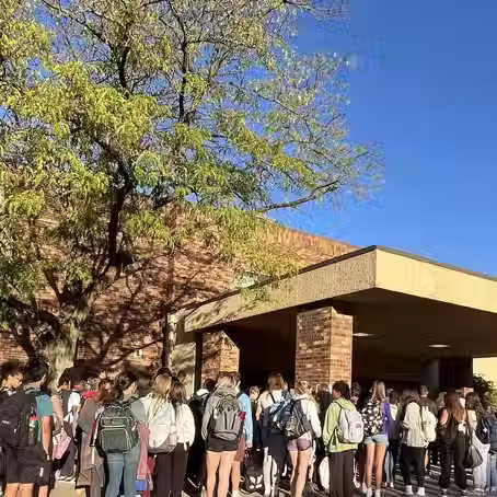 TIROTEO EN ESCUELA CRISTIANA EN WISCONSIN: Tres muertos y siete heridos