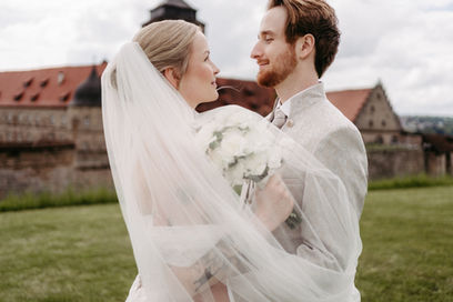 Hochzeit auf der Festung Rosenberg Brautpaar