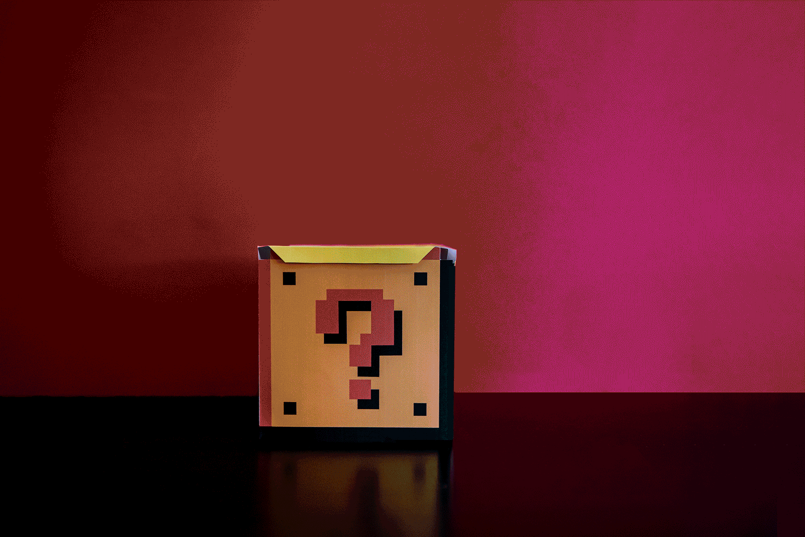 Main-Box---Spinning-and-opening-0sec.gif