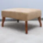 Pouffes and ottomans