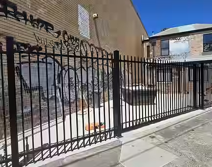 Don't Fence Me In: Smart Tips for Selecting Your Ideal Front Yard Fence